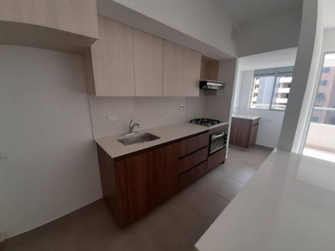 Apartamento de 3 alcobas en venta en San Jose Obrero, Bello, 73 m² · foto 2 de 9