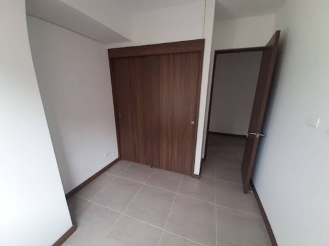 Apartamento de 3 alcobas en venta en San Jose Obrero, Bello, 73 m² · foto 5 de 9