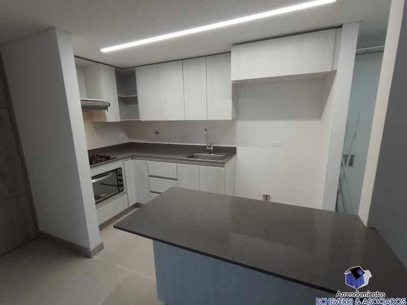 Apartamento en Arriendo en Camino Verde, Envigado