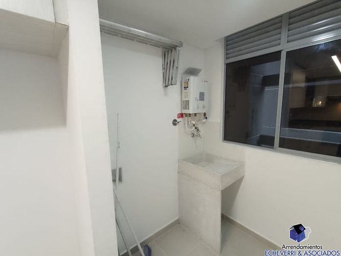 Apartamento de 3 alcobas en arriendo en Camino Verde, Envigado, 80 m² · foto 6 de 13