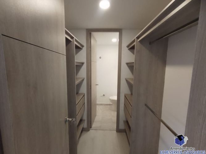 Apartamento de 3 alcobas en arriendo en Camino Verde, Envigado, 80 m² · foto 7 de 13