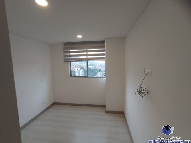 Apartamento de 3 alcobas en arriendo en Camino Verde, Envigado, 80 m² · foto 12 de 13