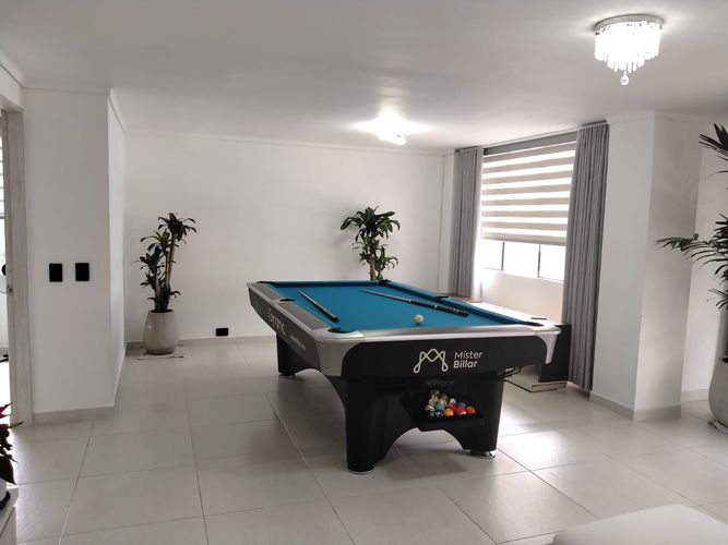 Apartamento de 2 alcobas en arriendo en El Poblado, Medellín, 102 m² · foto 3 de 19