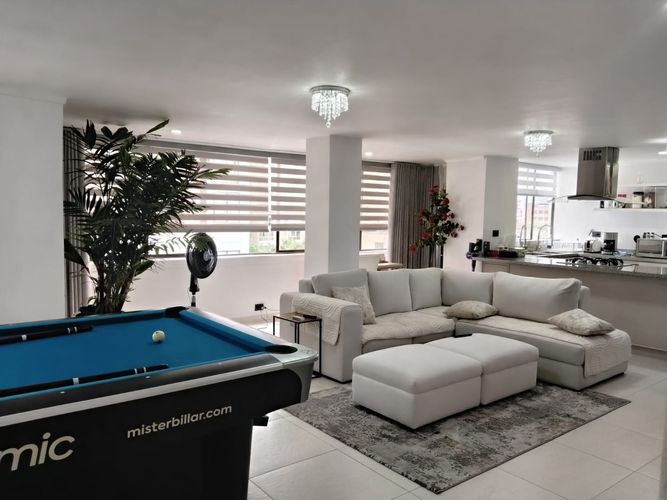 Apartamento de 2 alcobas en arriendo en El Poblado, Medellín, 102 m² · foto 5 de 19