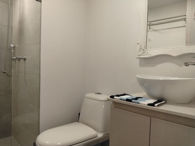 Apartamento de 2 alcobas en arriendo en El Poblado, Medellín, 102 m² · foto 18 de 19
