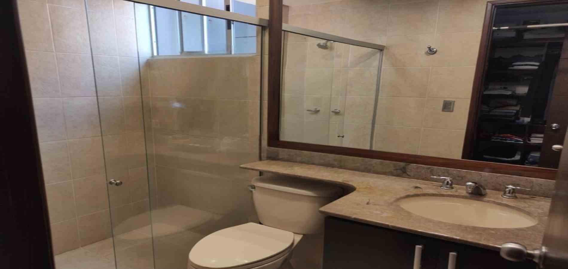 Apartamento en arriendo en El Poblado, Medellín · foto 12 de 17