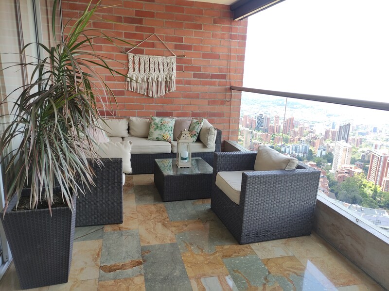 Apartamento en arriendo en El Poblado, Medellín · foto 14 de 17