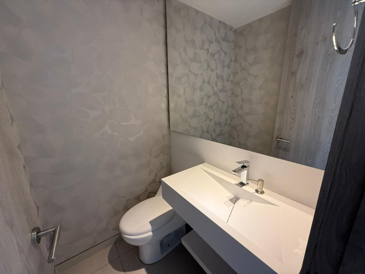 Apartamento en arriendo en Milla De Oro, Medellín · foto 9 de 24