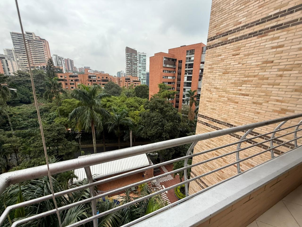 Apartamento en arriendo en Milla De Oro, Medellín · foto 14 de 24