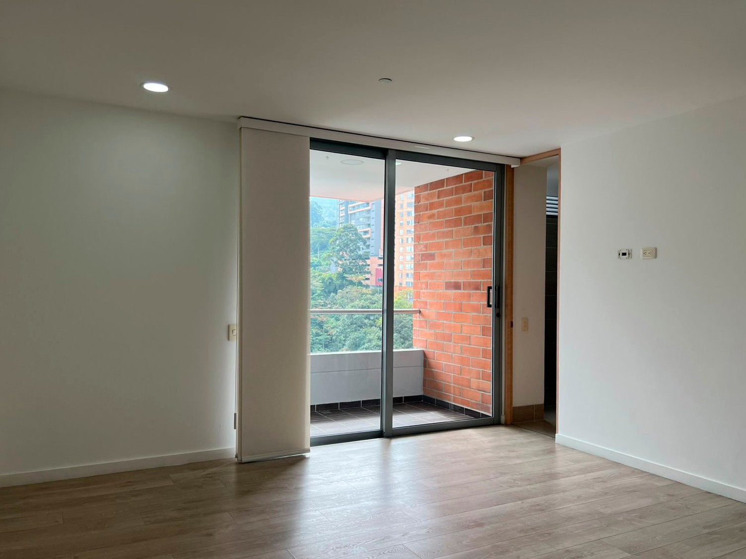 Apartamento en arriendo en La Pradera, Envigado · foto 3 de 18