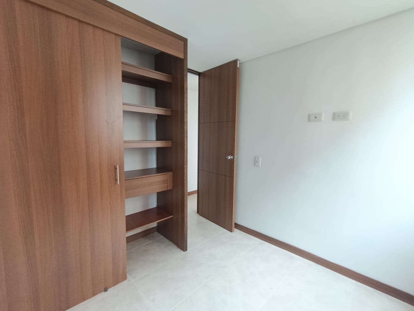 Apartamento en venta en La Ferreria, La Estrella · foto 13 de 24