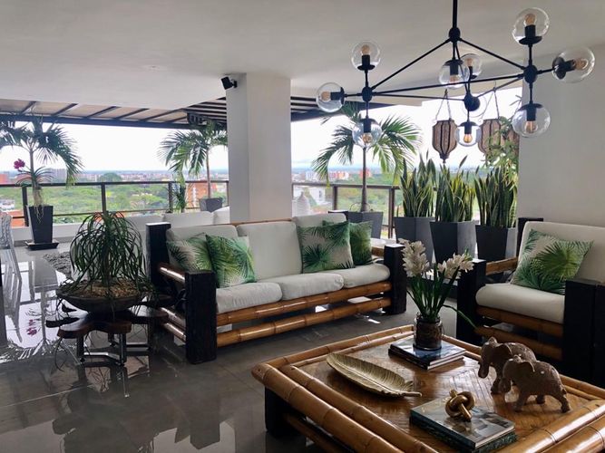 Apartamento de 4 alcobas en venta en Ciudad Jardin, Cali, 360 m² · foto 2 de 19