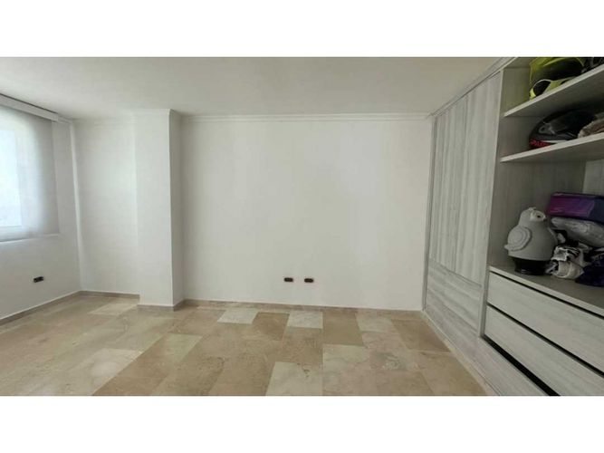 Casa de 5 alcobas en venta en Lago Alto, Barranquilla, 390 m² · foto 17 de 18