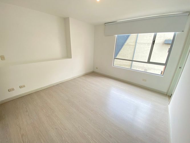 Apartamento de 3 alcobas en arriendo en Castropol, Medellín, 108 m² · foto 7 de 16