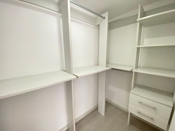 Apartamento de 3 alcobas en arriendo en Castropol, Medellín, 108 m² · foto 8 de 16