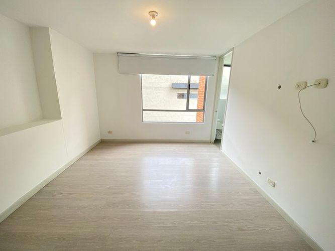 Apartamento de 3 alcobas en arriendo en Castropol, Medellín, 108 m² · foto 10 de 16