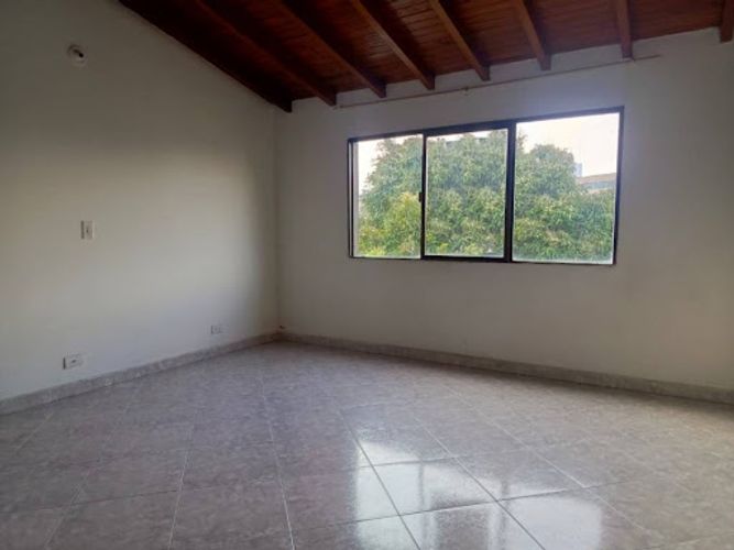 Local en arriendo en Sevilla, Medellín, 30 m² · foto 2 de 20