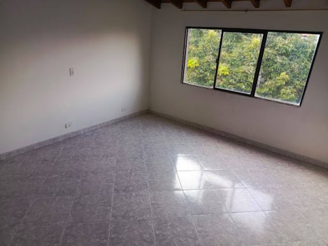 Local en arriendo en Sevilla, Medellín, 30 m² · foto 3 de 20