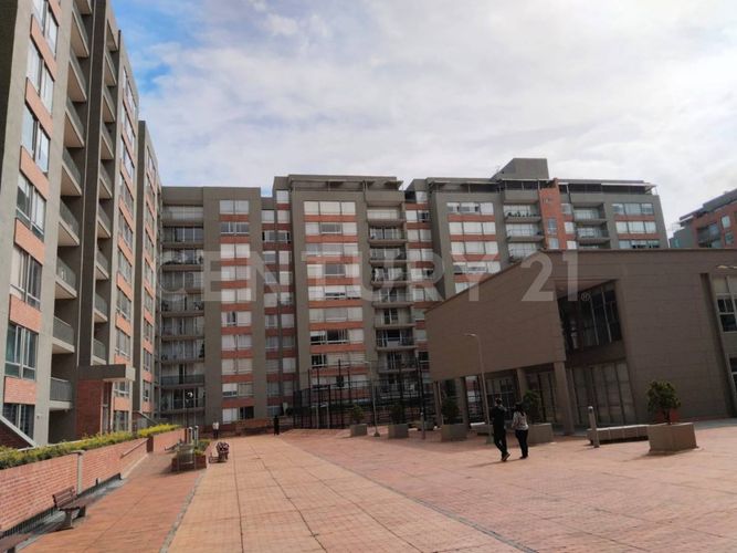 Apartamento de 3 alcobas en venta en Ciudad Salitre Oriental, Bogotá, 246 m² · foto 3 de 20
