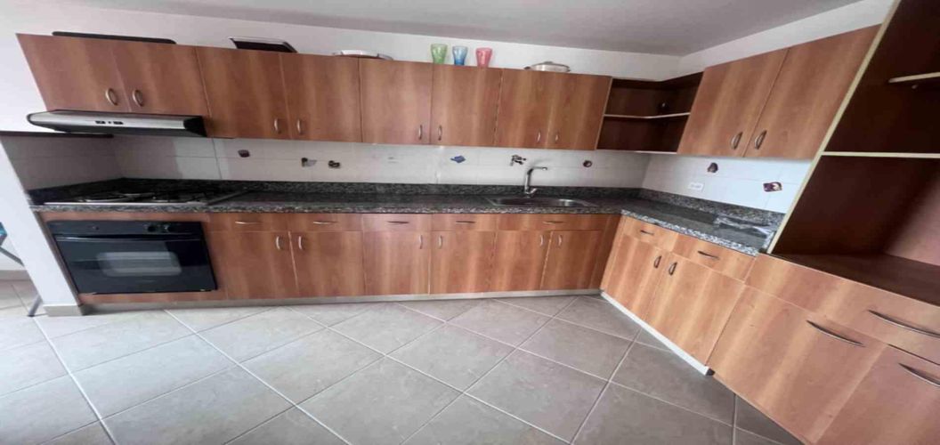 Apartamento de 4 alcobas en arriendo en Los Balsos, Medellín, 140 m² · foto 6 de 23