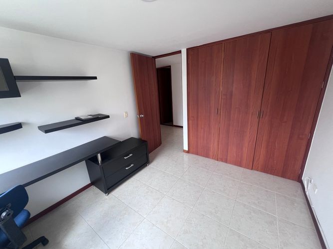 Apartamento de 4 alcobas en arriendo en Los Balsos, Medellín, 140 m² · foto 13 de 23