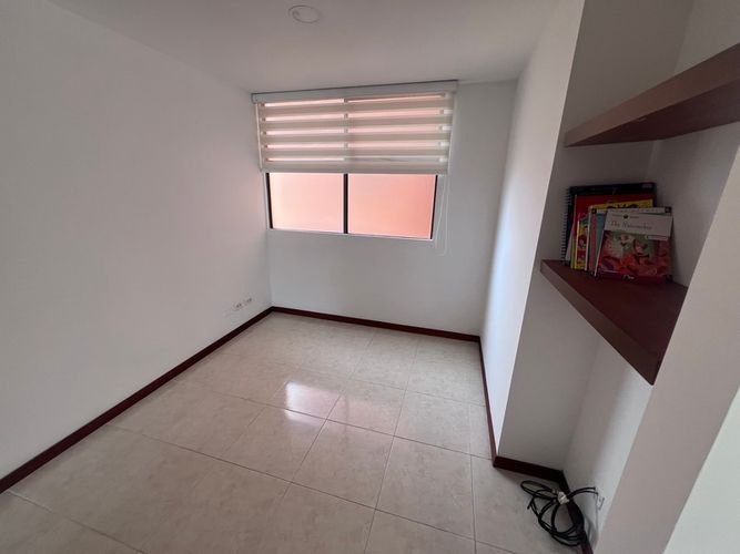 Apartamento de 4 alcobas en arriendo en Los Balsos, Medellín, 140 m² · foto 15 de 23