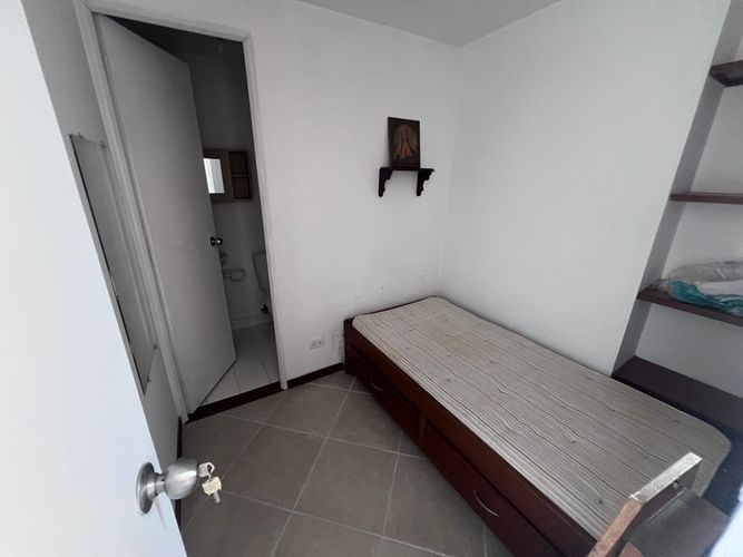 Apartamento de 4 alcobas en arriendo en Los Balsos, Medellín, 140 m² · foto 16 de 23