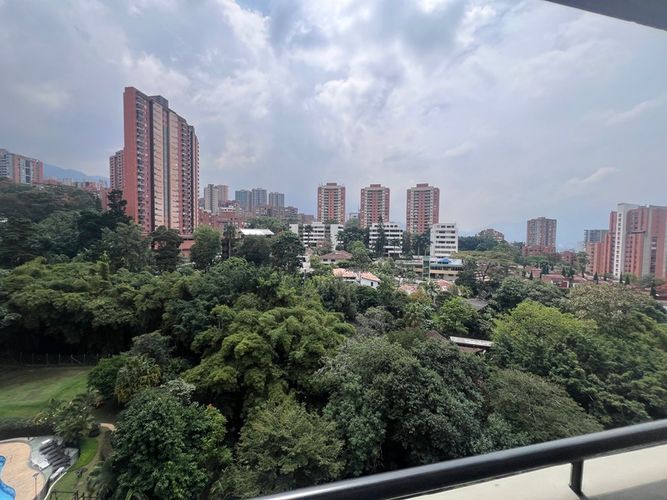Apartamento de 4 alcobas en arriendo en Los Balsos, Medellín, 140 m² · foto 23 de 23