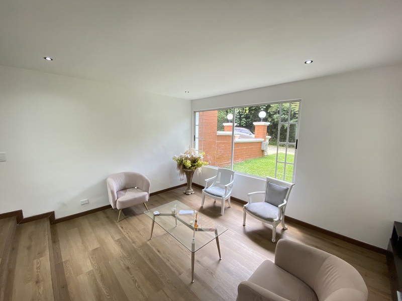 Apartamento en arriendo en El Poblado, Medellín · foto 2 de 15