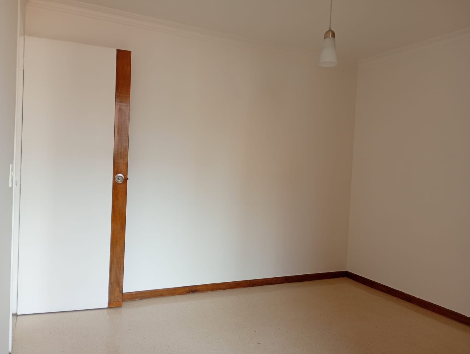 Apartamento en arriendo en La Castellana, Medellín · foto 4 de 17
