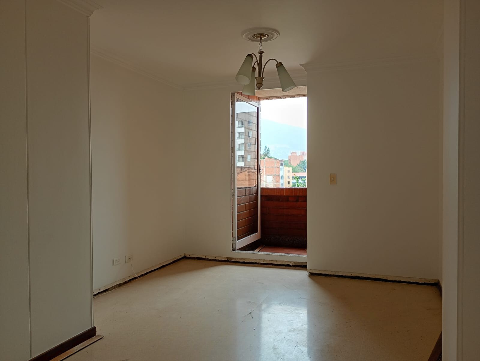 Apartamento en arriendo en La Castellana, Medellín · foto 10 de 17