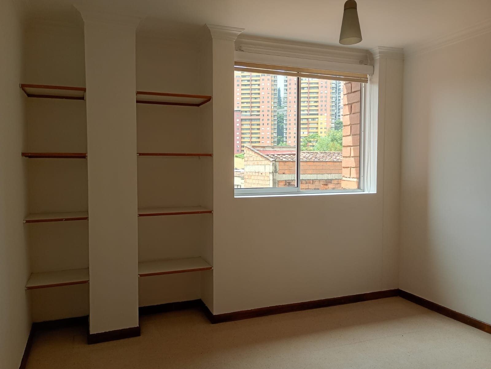 Apartamento en arriendo en La Castellana, Medellín · foto 5 de 17
