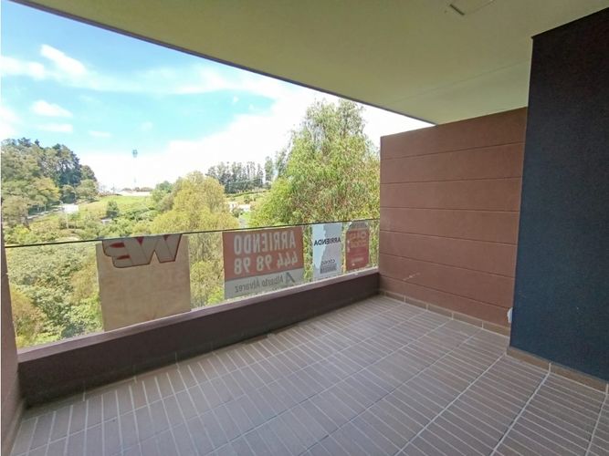 Oficina en arriendo en Las Palmas, Envigado, 64 m² · foto 5 de 10