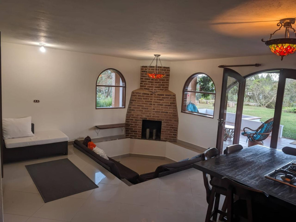 2BR House in Vía Las Palmas (160 m²) - 3