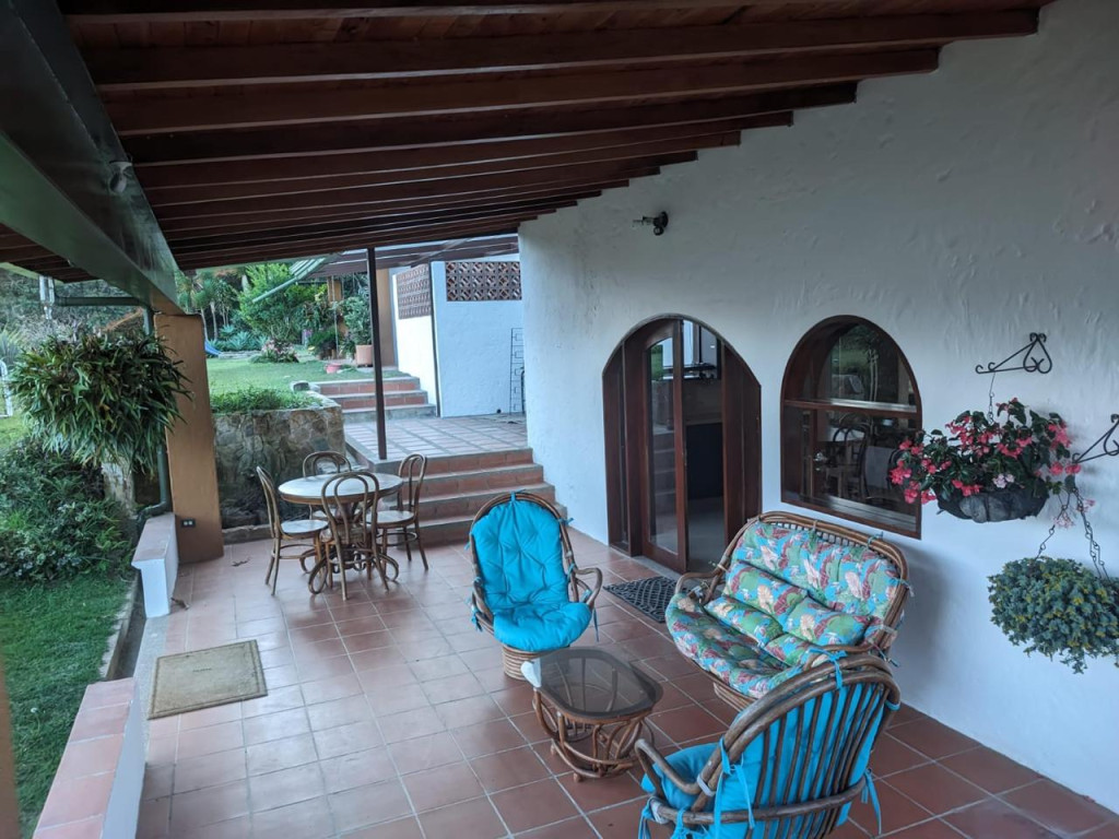 2BR House in Vía Las Palmas (160 m²) - 4
