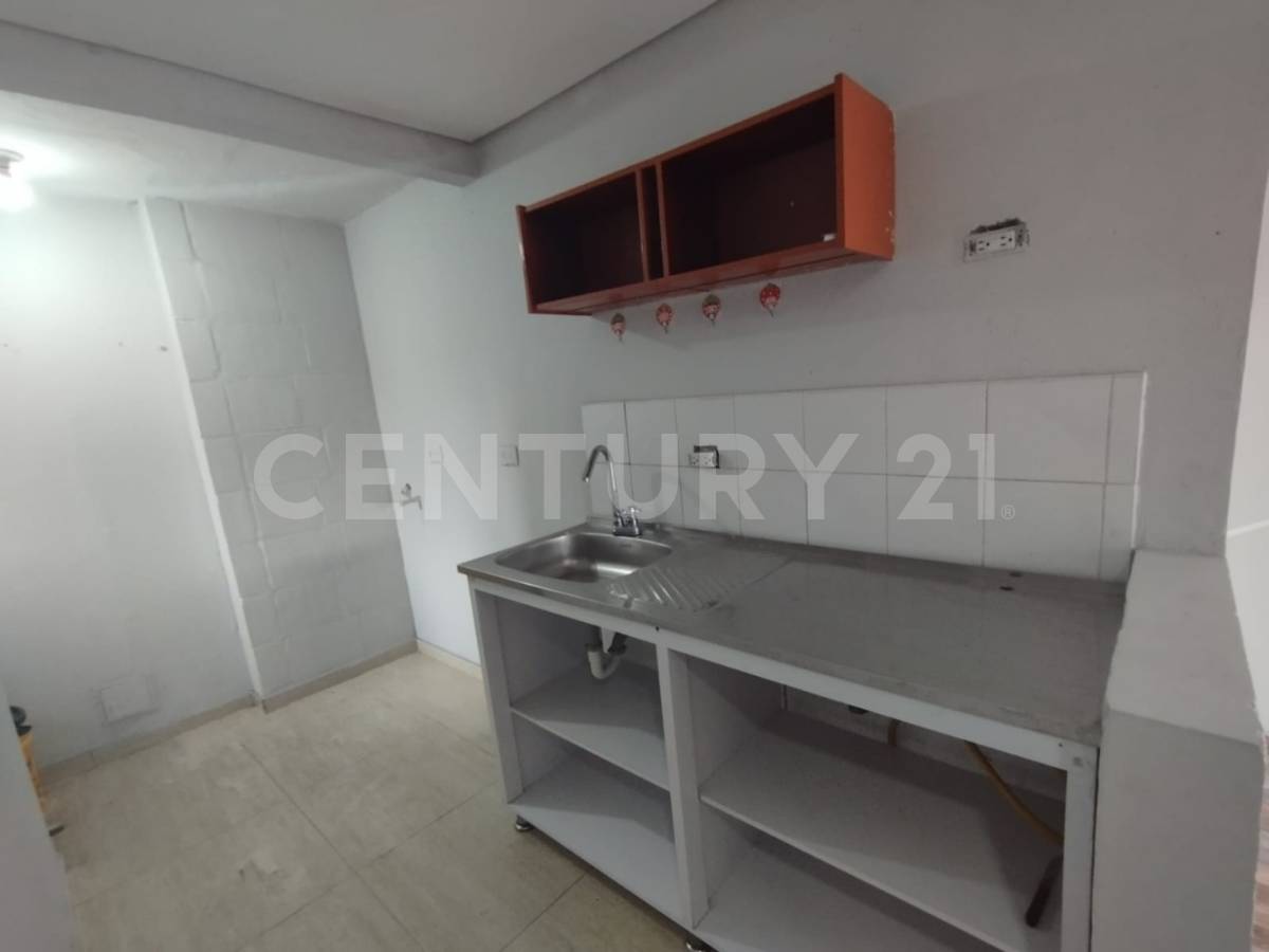 Apartamento en venta en Buenos Aires, Bogotá · foto 4 de 11