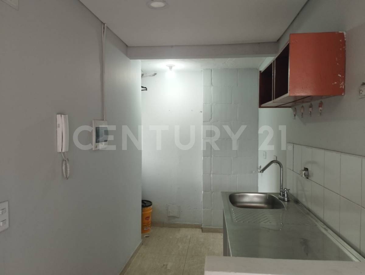 Apartamento en venta en Buenos Aires, Bogotá · foto 5 de 11