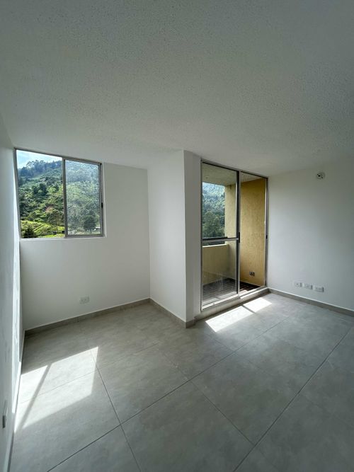 Apartamento en venta en La Tablaza, La Estrella · foto 4 de 12
