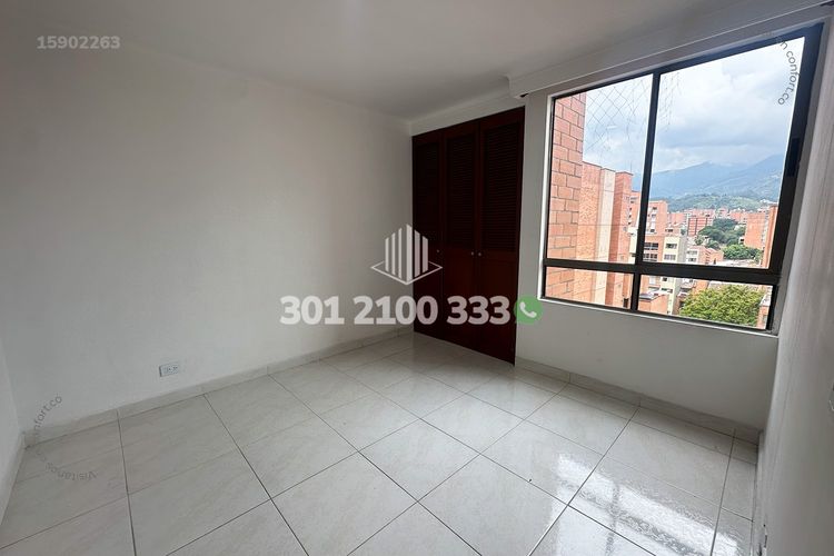 Apartamento de 3 alcobas en arriendo en Laureles, Medellín, 99 m² · foto 18 de 24