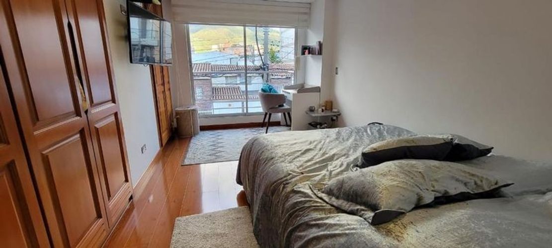 Apartamento en venta en Santa Barbara Alta, Bogotá, 100 m² · foto 6 de 7
