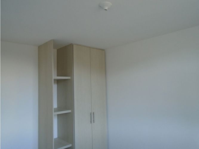 Apartamento de 2 alcobas en venta en San Antonio Del Carrizal, Girón, 43 m² · foto 7 de 17
