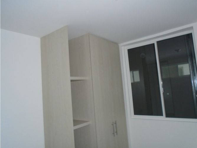 Apartamento de 2 alcobas en venta en San Antonio Del Carrizal, Girón, 43 m² · foto 8 de 17