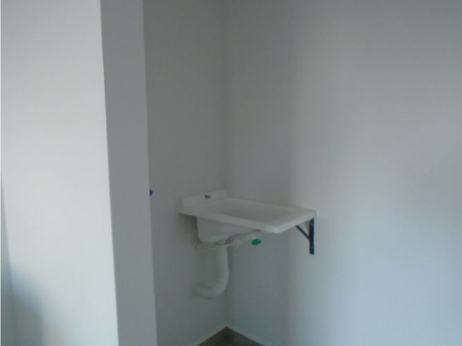 Apartamento de 2 alcobas en venta en San Antonio Del Carrizal, Girón, 43 m² · foto 14 de 17