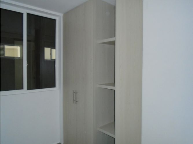 Apartamento de 3 alcobas en venta en Ruitoque, Girón, 53 m² · foto 4 de 21