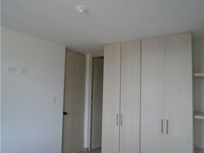 Apartamento de 3 alcobas en venta en Ruitoque, Girón, 53 m² · foto 14 de 21