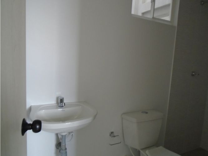 Apartamento de 3 alcobas en venta en Ruitoque, Girón, 53 m² · foto 15 de 21