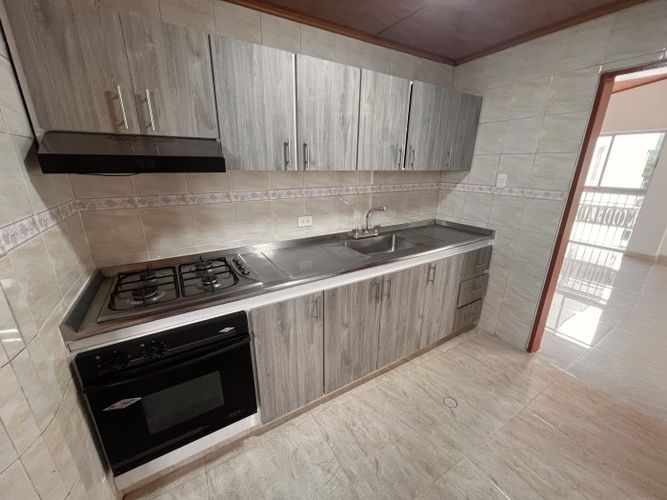 Apartamento de 3 alcobas en venta en Santa Anita, Cali, 105 m² · foto 5 de 24