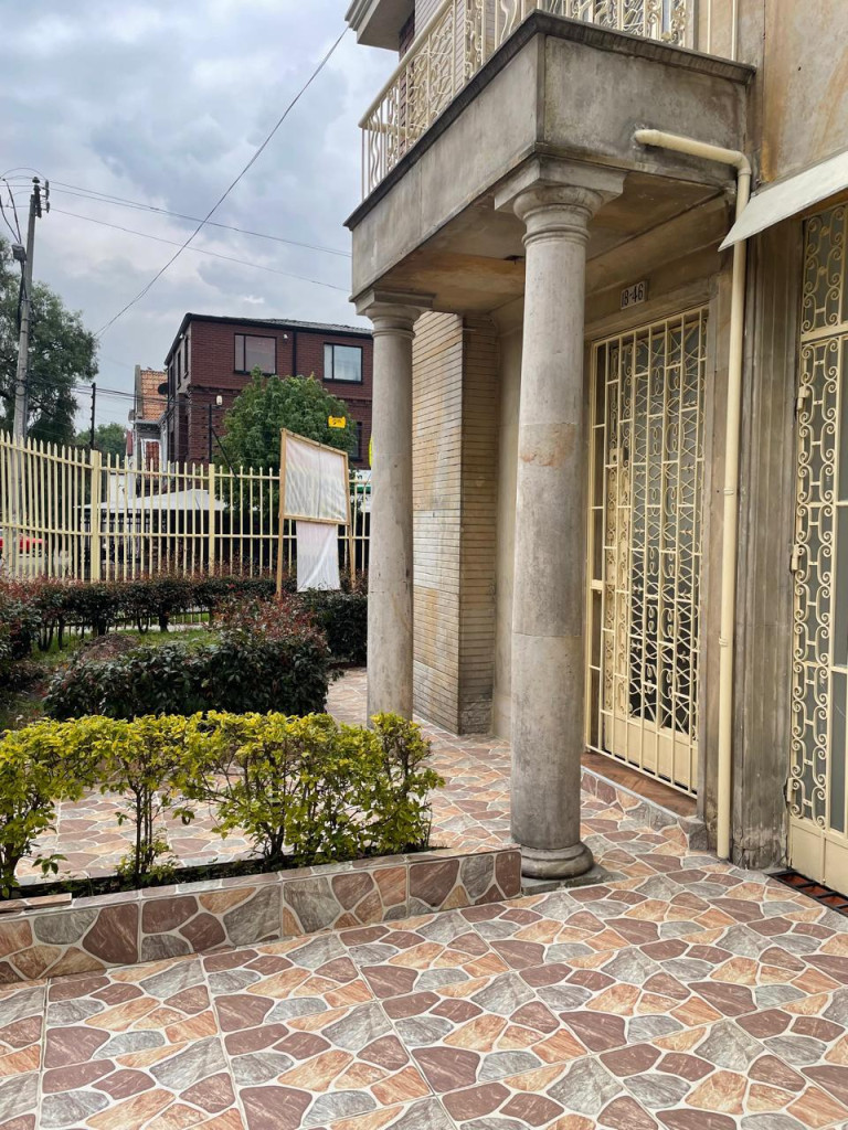 Casa en venta en San Luis, Bogotá · foto 2 de 24