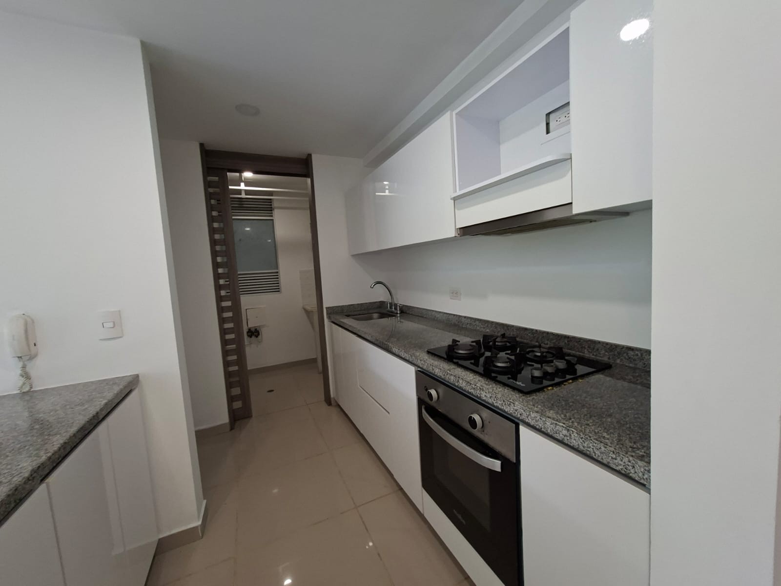 Apartamento en venta en Milan, Manizales · foto 10 de 24