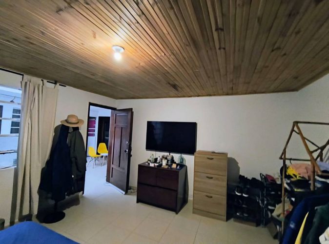 Casa de 6 alcobas en venta en Ciudad Jardin Norte, Bogotá, 340 m² · foto 9 de 21